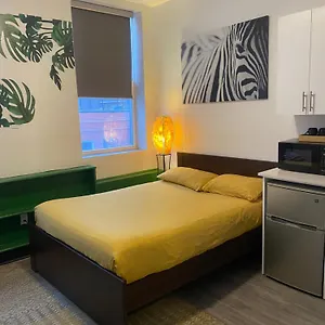 https://the-palmerston.niagara-fallshotels.com
